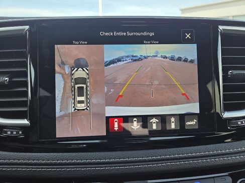 New 2026 Chrysler Pacifica Limited w/ S Appearance Package image 18