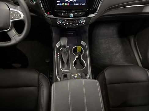 Used 2023 Chevrolet Traverse LT w/ Midnight/Sport Edition image 20