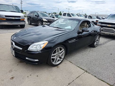 Used 2015 Mercedes-Benz SLK 250 w/ Premium Package image 1