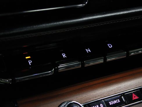 Used 2020 Lincoln Aviator Reserve w/ Equipment Group 202A image 24