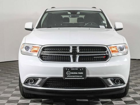 Used 2019 Dodge Durango SXT image 2