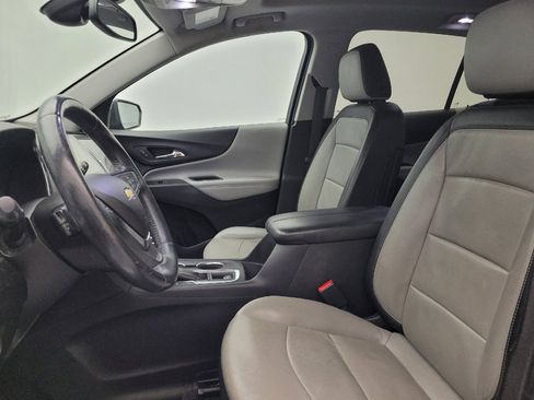 Used 2018 Chevrolet Equinox Premier image 17