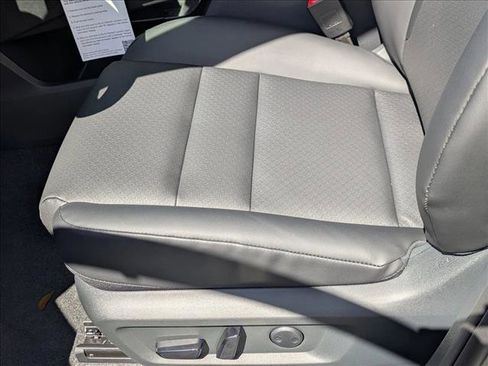 New 2026 Nissan Rogue SV image 4