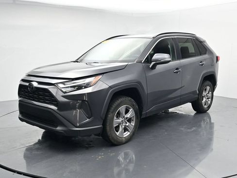 Used 2024 Toyota RAV4 XLE FWD image 4