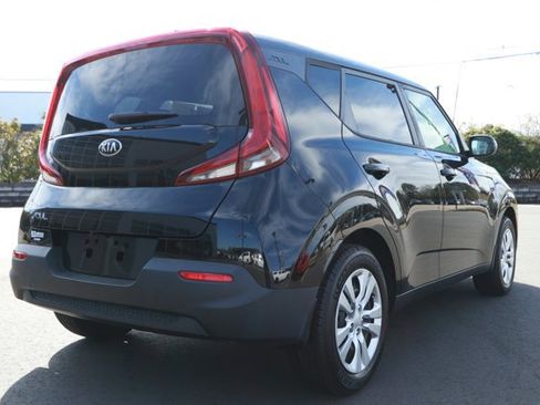 Used 2021 Kia Soul LX image 6