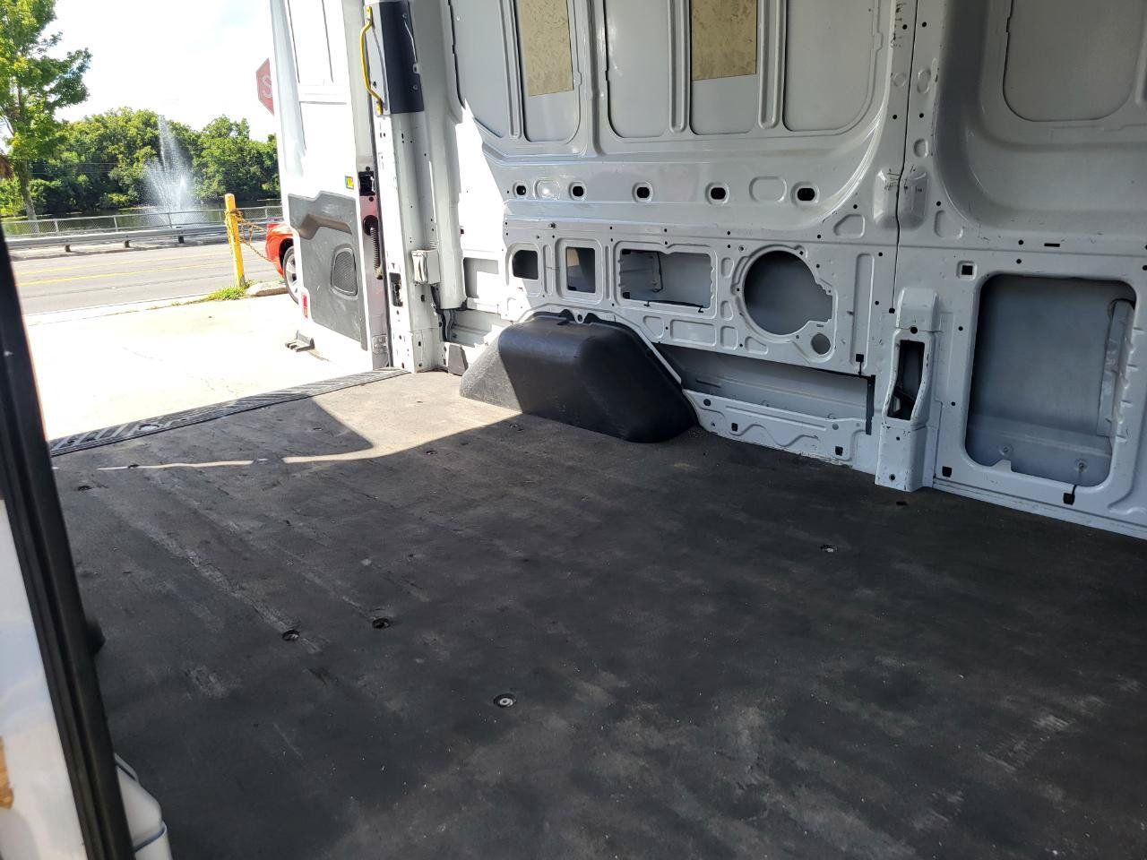 Used 2016 Ford Transit 150 148 Medium Roof RWD image 37