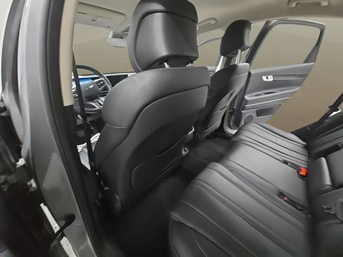 Used 2025 Genesis GV80 2.5T Standard AWD/4WD image 16