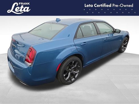 Used 2023 Chrysler 300 Touring w/ Sport Appearance Package image 9