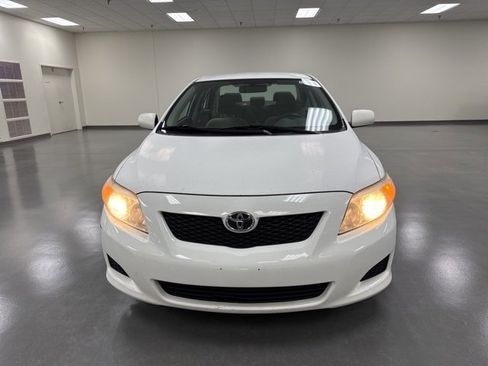 Used 2009 Toyota Corolla LE image 2