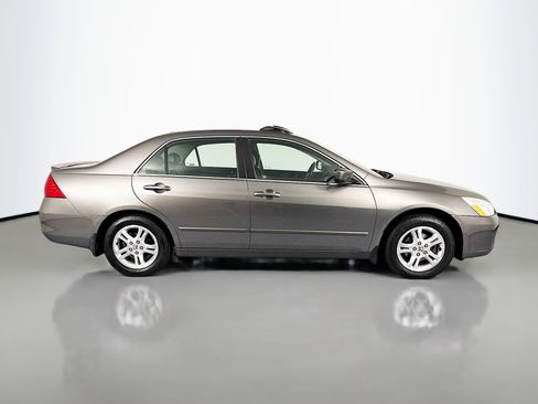 Used 2006 Honda Accord EX-L image 4