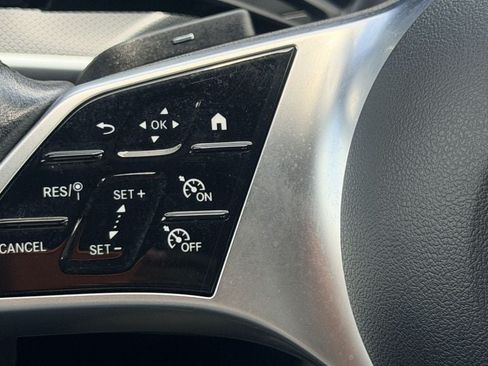 Used 2025 Mercedes-Benz C 300 Sedan image 17