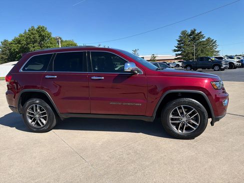 Used 2017 Jeep Grand Cherokee Limited w/ Luxury Group II AWD/4WD image 7
