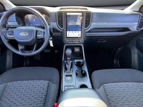 Used 2025 Ford Ranger XL image 8