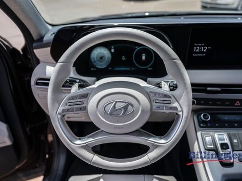 Used 2023 Hyundai Palisade Limited FWD image 12