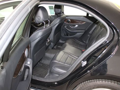 Used 2019 Mercedes-Benz C 300 Sedan image 22