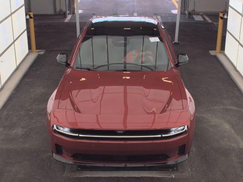 Used 2024 Dodge Charger Daytona R/T w/ Plus Group AWD/4WD image 11