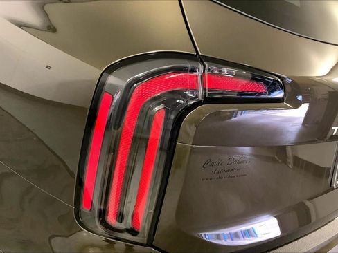 Certified 2025 Kia Telluride SX w/ SX Captain's Chair Package AWD/4WD image 28