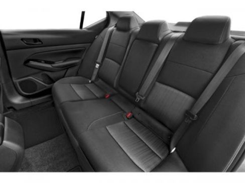 Used 2024 Nissan Altima 2.5 SV w/ SV Premium Package AWD/4WD image 16