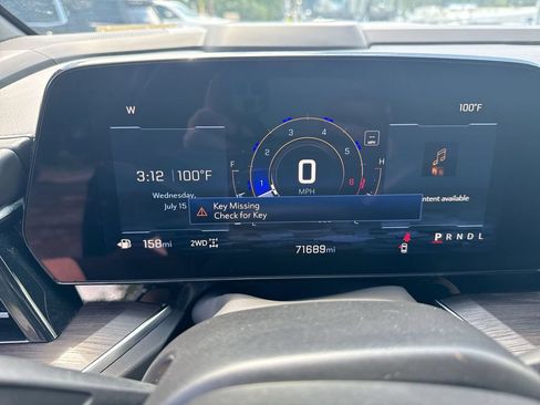 Used 2025 Chevrolet Suburban LT w/ Comfort Package AWD/4WD image 21