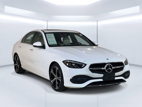 Used 2025 Mercedes-Benz C 300 Sedan image 3