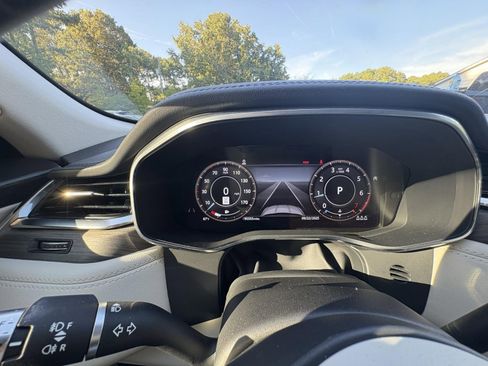 Used 2021 Jaguar F-PACE S image 28