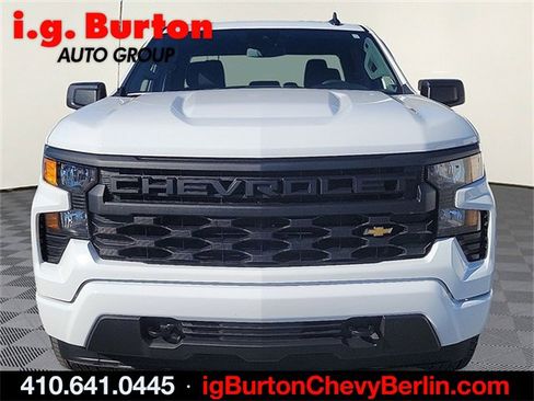 Certified 2022 Chevrolet Silverado 1500 Custom image 2