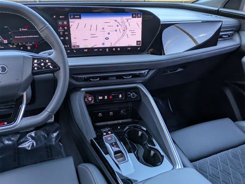 Used 2025 Audi SQ5 Premium Plus image 9