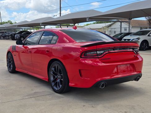 Used 2023 Dodge Charger R/T w/ Plus Group RWD image 5