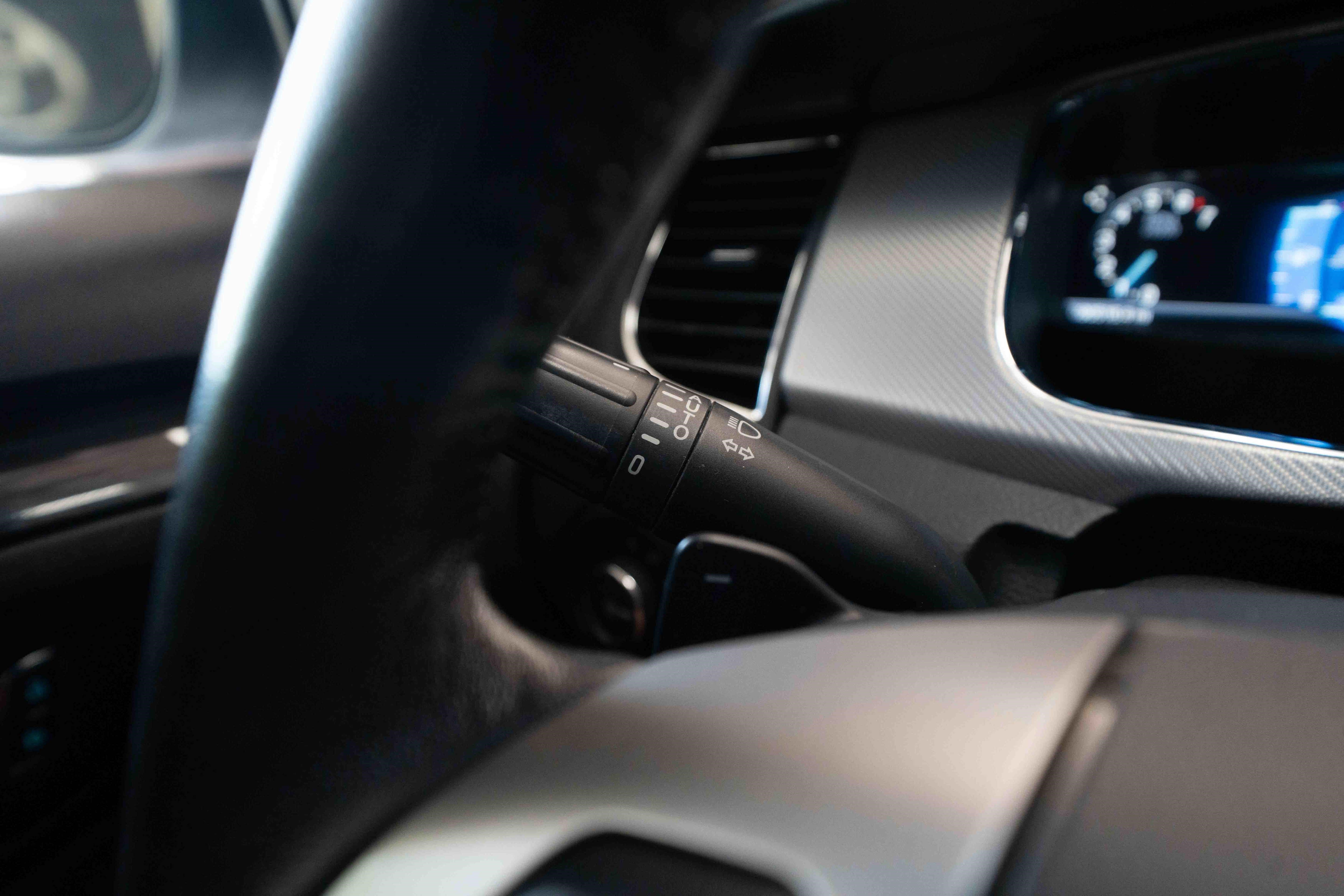 Used 2018 Ford Taurus SHO AWD/4WD image 13