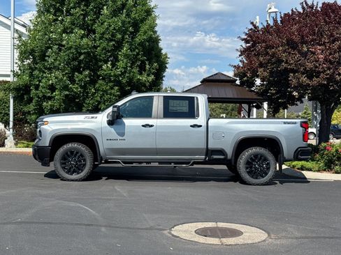 New 2026 Chevrolet Silverado 3500 LT w/ Trail Boss Package AWD/4WD image 7