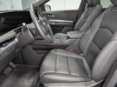 Certified 2024 Cadillac XT4 Premium Luxury w/ Cold Weather Package AWD/4WD image 4