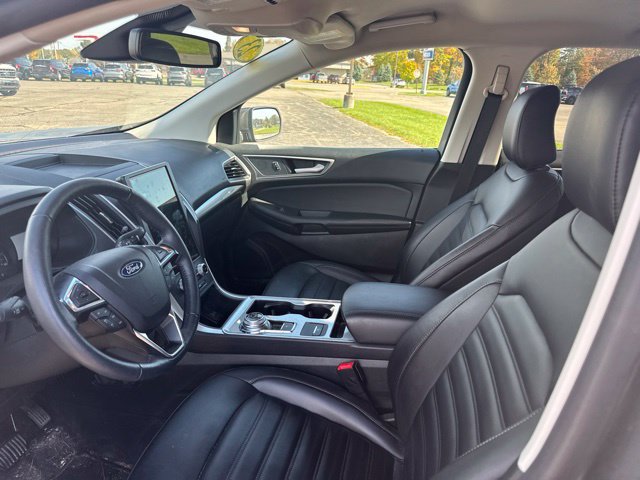 Used 2023 Ford Edge SEL w/ Convenience Package AWD/4WD image 5