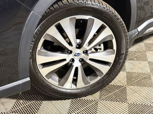 Used 2019 Subaru Ascent Limited AWD/4WD image 2