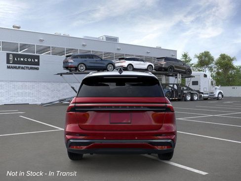 New 2026 Lincoln Nautilus Reserve image 5