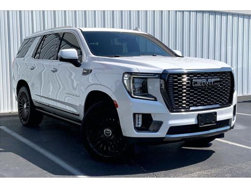 Used 2023 GMC Yukon Denali Ultimate AWD/4WD image 33