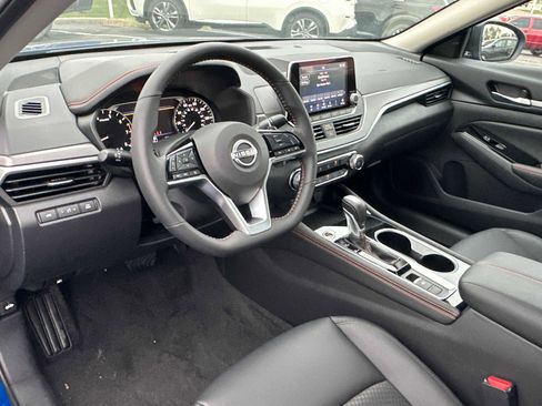 New 2025 Nissan Altima 2.5 SR image 33