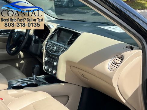 Used 2017 Nissan Pathfinder SL w/ SL Tech Package FWD image 29