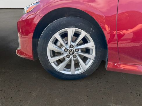 Used 2024 Toyota Camry LE image 10