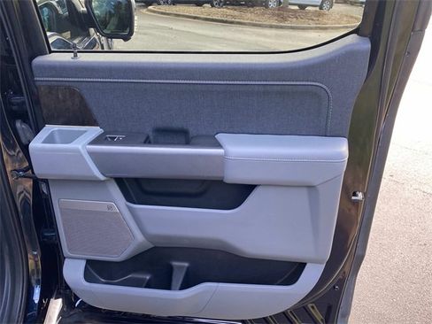 Used 2022 Ford F150 Lariat w/ Equipment Group 502A High image 36