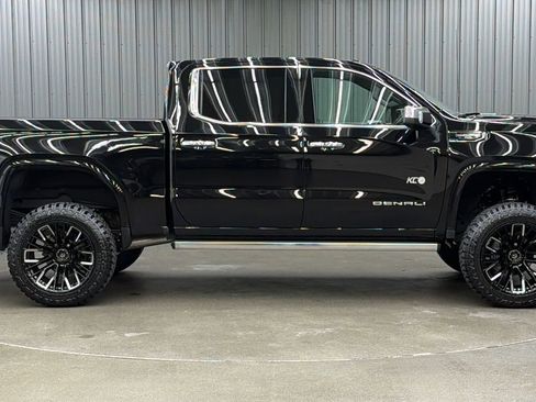 Used 2025 GMC Sierra 1500 Denali Ultimate image 6