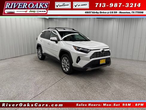 Used 2025 Toyota RAV4 Limited FWD image 1
