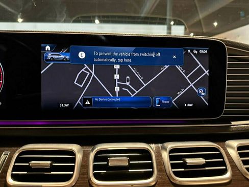 Used 2024 Mercedes-Benz GLS 450 4MATIC image 14