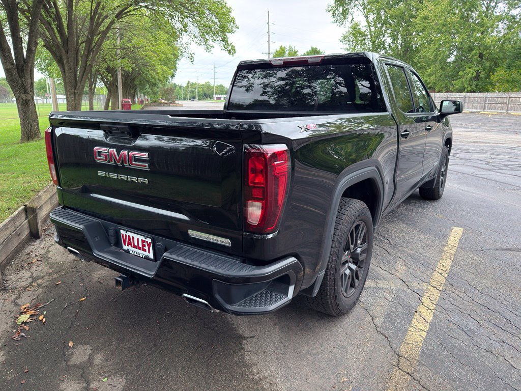 Used 2022 GMC Sierra 1500 Elevation w/ X31 Off-Road Package AWD/4WD image 13