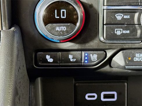 Certified 2024 Chevrolet Tahoe High Country w/ Advanced Technology Package image 19