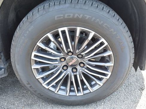 Used 2025 GMC Yukon Elevation AWD/4WD image 52