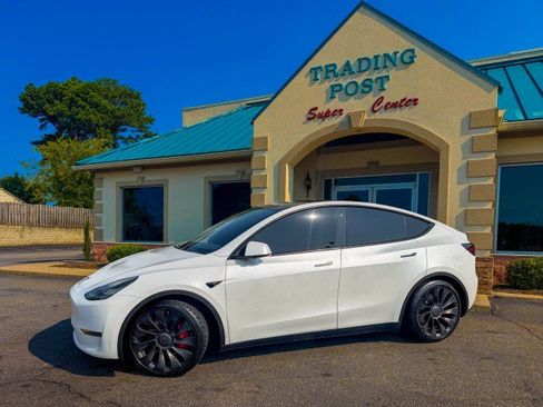 Used 2020 Tesla Model Y Performance AWD/4WD image 3