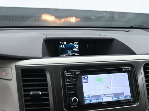 Used 2014 Toyota Sienna XLE FWD image 11