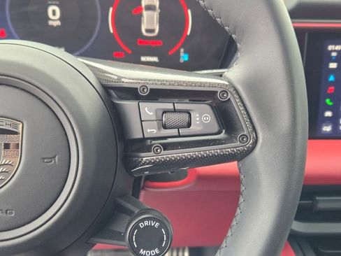 Certified 2025 Porsche Macan Turbo Electric image 29