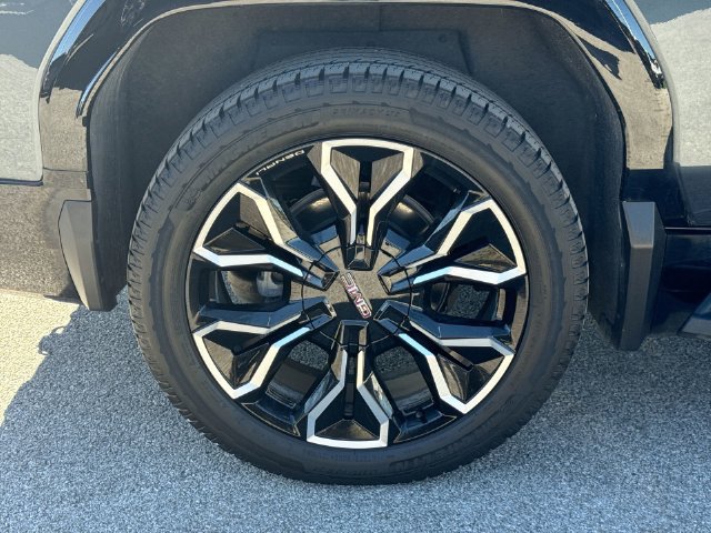 Used 2026 GMC Sierra EV Denali AWD/4WD image 33