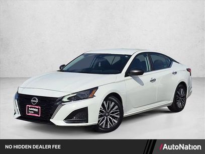 Used 2025 Nissan Altima 2.5 SV